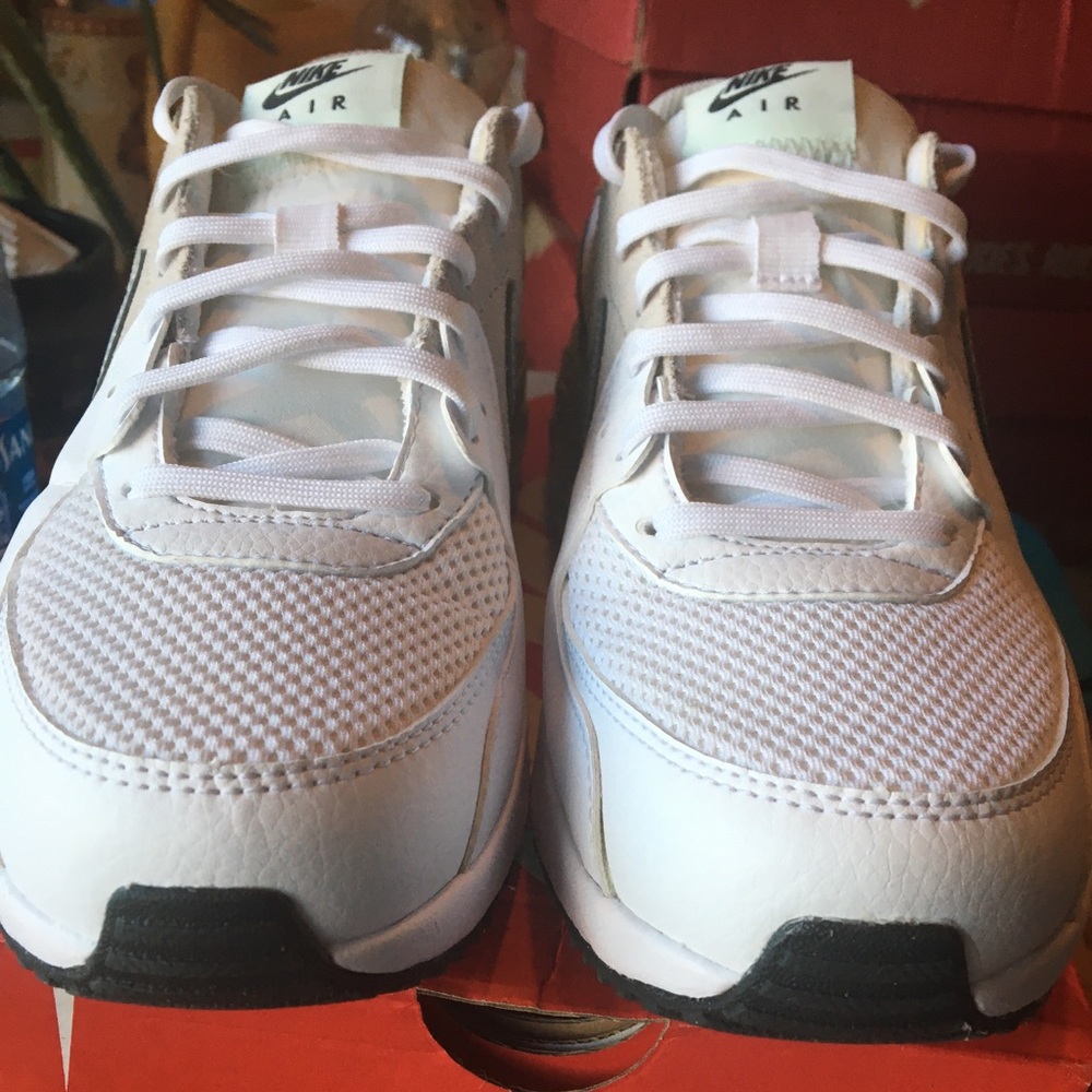 Nike Air Max SC Women’s Sz 8  Worn Once! White/Yellow/Grey Leather, Suede, Mesh